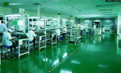 選購水性環(huán)氧地坪漆時，不能單單只看其價格